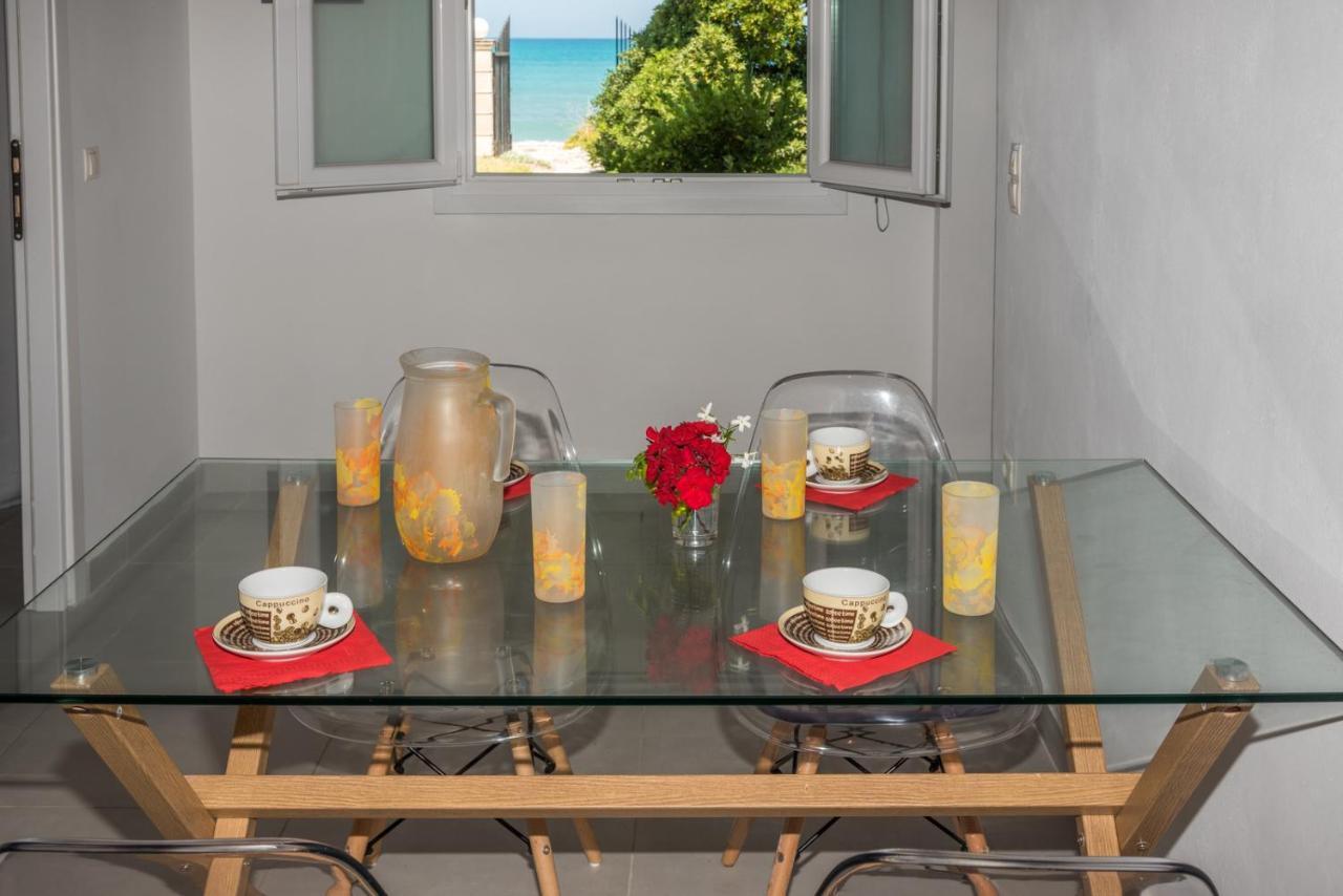 Dalas Beach House Almiros Beach Eksteriør bilde
